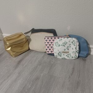 Set of 6 Cosmetic Bags